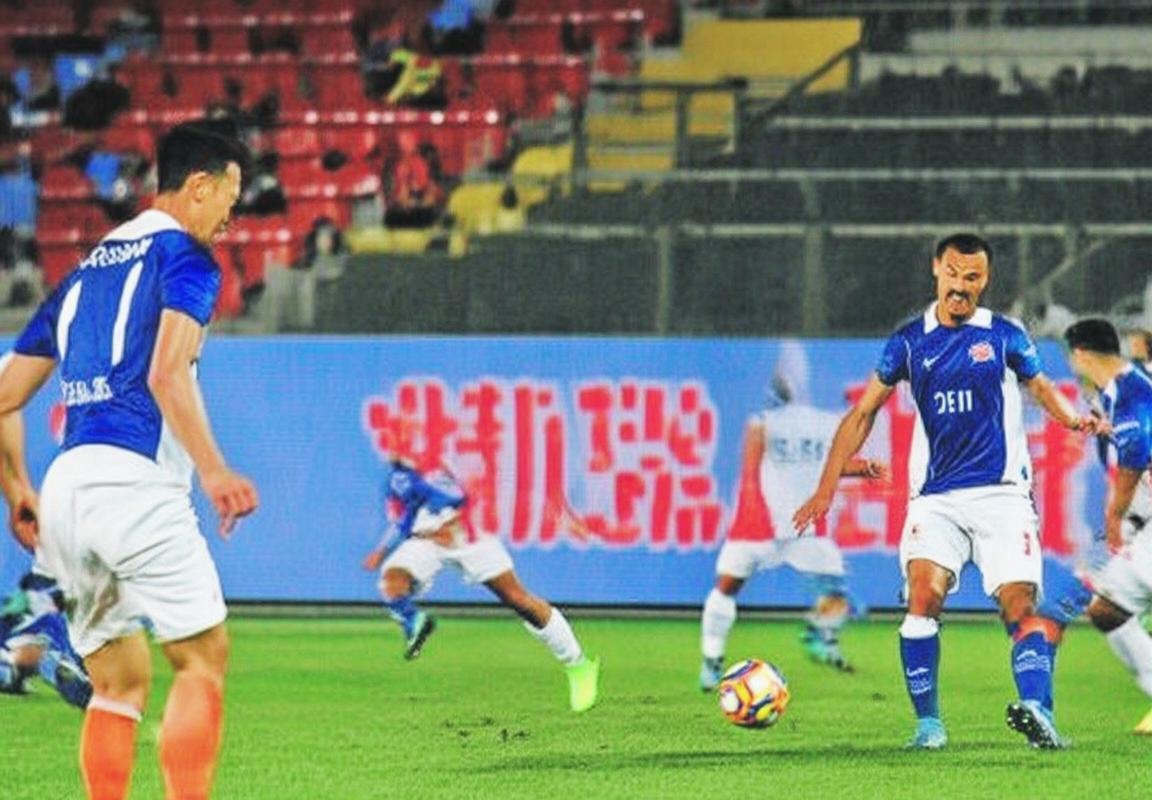山东泰山B队2-0江西庐山，梅帅军吊射破门，李晨失误造就良机